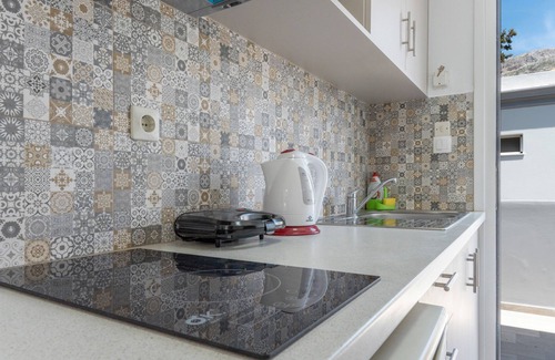 Panormos Apartamento | Apartamento 'No 13' con piscina compartida, Wi-Fi y aire acondicionado