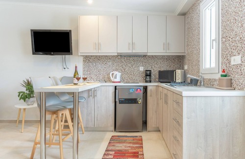 Panormos Apartamento | Apartamento 'No 16' con piscina compartida, Wi-Fi y aire acondicionado