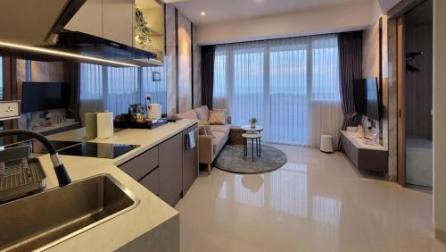 Batam Apartamento | Apartment Nuvasa Bay Nongsa, Kalani 1BR 8th, Sea & Golf View, Batam