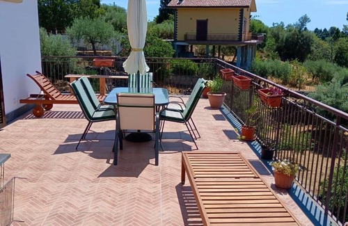 Belpasso Villa | Apartamento 'Oasi Dell'Etna' con Vista a la Montaña, Wi-Fi y Aire Acondicionado