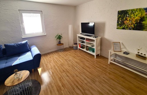 Klingenmuenster Condominio | Apartment of a wine farm with balcony