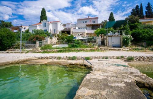 Seget Vranjica Apartamento | Apartment on the beach, Zoranka