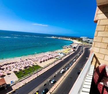 Al-Muntazah Apartamento | Apartment Panorama Beach Montazah Families only