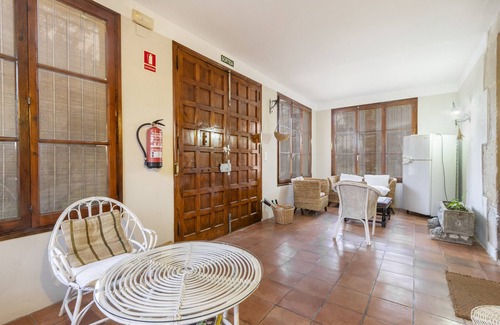 Vila-sana Apartamento | Apartamento 'Petit Ca L'Andorrà' con piscina compartida, jardín compartido y Wi-Fi
