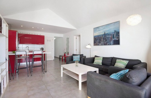 Playa Blanca Apartamento | Apartamento 'Playa Flamingo 34' cerca de la playa con vistas al mar, piscina y terraza