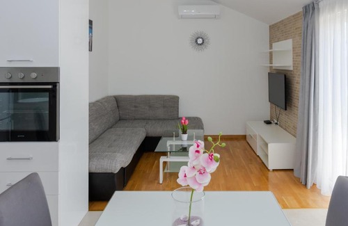 Kastel Stari Apartamento | Apartment Plazonić