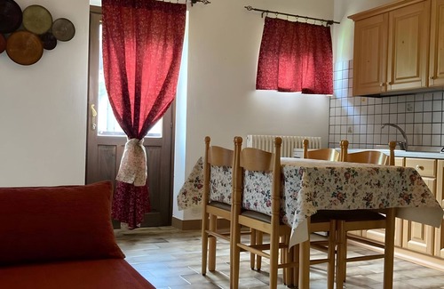 Saint-Denis Apartamento | Apartment 'Pointa Neira' with Mountain View, Shared Garden and Wi-Fi