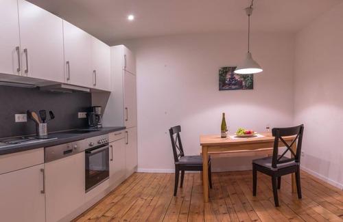 Neumagen-Dhron Apartamento | Fewo Römerturm, 1. Piso - Apartamento Lauterbach