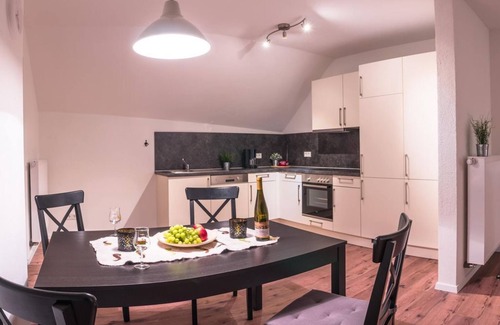 Neumagen-Dhron Apartamento | Fewo Römerturm, 1. Piso - Apartamento Lauterbach