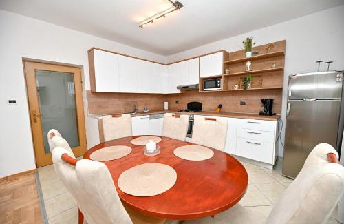 Razanac Apartamento | Apartment Ražanac Nikola