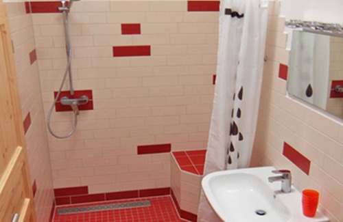 Schwerin Apartamento | Apartamento rojo - vacaciones en la granja orgánica