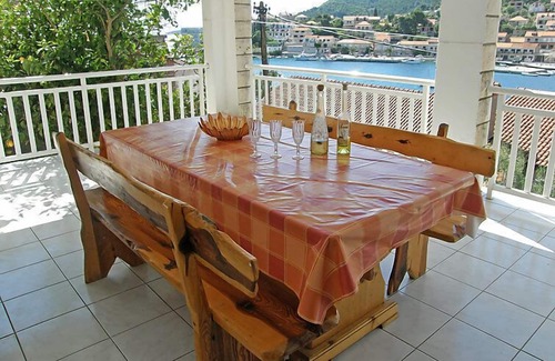 Brna Apartamento | Apartamento Repak by Interhome