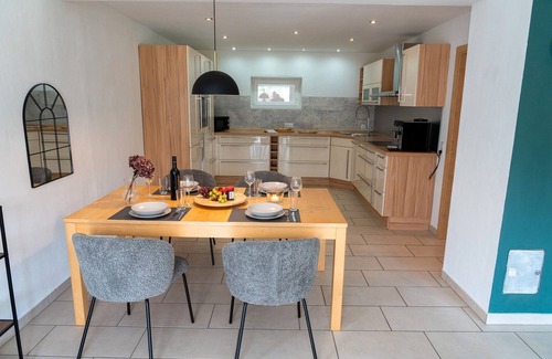 Plettenberg Apartamento | Apartment 'Retreat' with Mountain View, Private Garden and Wi-Fi
