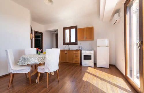 Filerimos Apartamento | Apartamento 'Rhodes Retreat - Persefoni's Loft' con vistas al mar, Wi-Fi y aire acondicionado