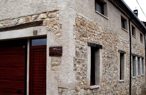 Tubilla del Lago Apartamento | Apartamento 'Ribera Del Duero Reserva' con Wi-Fi
