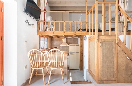 Fanai Apartamento | Apartamento 'Rodies House' con vistas a la montaña, Wi-Fi y aire acondicionado