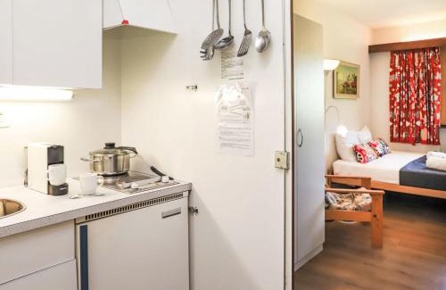 Noveli Apartamento | Apartment Rosablanche E36 by Interhome