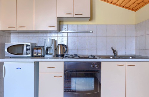 Valdebek Apartamento | Apartamento Ruža 1 by Interhome