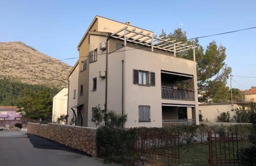 Starigrad Apartamento | Apartment Ruza