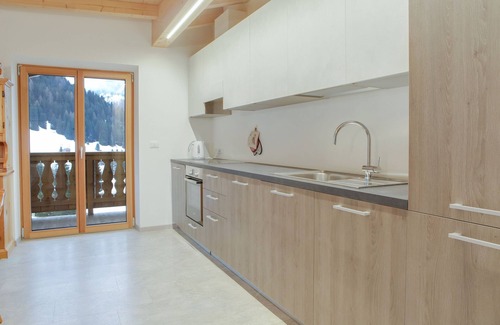 Pera Apartamento | Apartamento Sas Lonch con vistas a la montaña, Wi-Fi y jardín