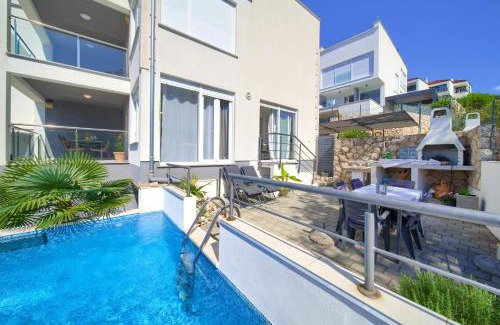 Njivice Apartamento | Apartment Sasso Bianco with the Private Pool