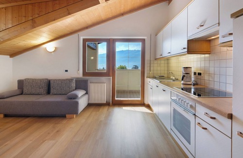 Silandro Apartamento | Apartamento 'Schnatzhof Typ D12' con vistas a la montaña, piscina compartida y Wi-Fi