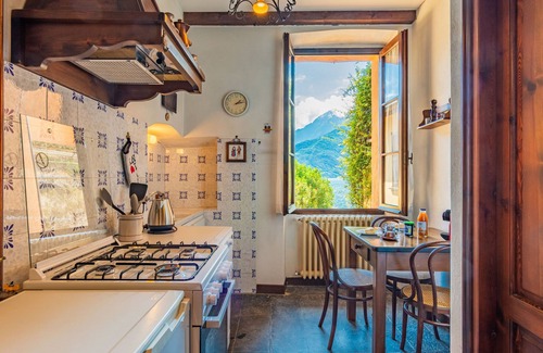 Musso Apartamento | Apartamento Sissi by Interhome