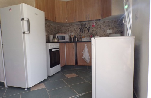 El Partidor Apartamento | Apartment Sleeps 4 With Private Pool