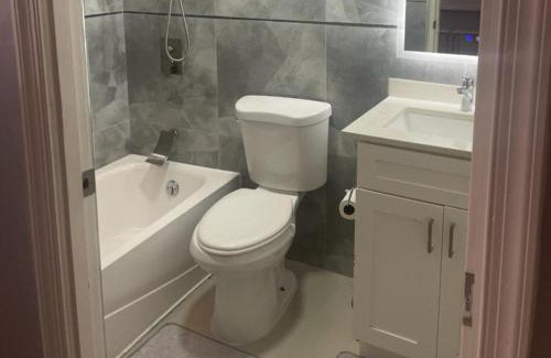 Portmore Apartamento | Apartment Sleeps 6 with Pool Access