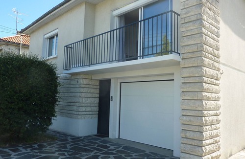Angouleme Apartamento | Apartment ST CYBARD