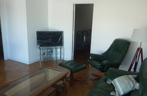 Angouleme Apartamento | Apartment ST CYBARD