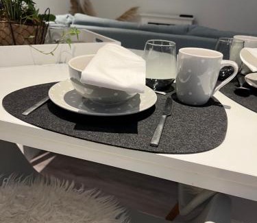 Mauritz-Ost Apartamento | Apartment St Mauritz Souterrain