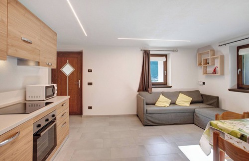 Trepalle Apartamento | Apartamento 'Stefan Trepalle' con vistas a la montaña, jardín compartido y Wi-Fi