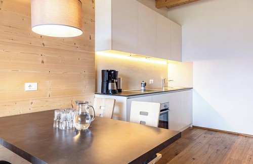Santo Stefano Apartamento | Apartamento "Stefansdorf Wohnung 7" con vistas a la montaña, Wi-Fi, jardín, balcón y barbacoa