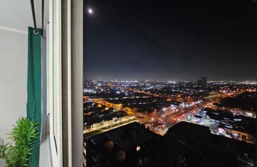 Las Rejas Apartamento | Apartment steps from the Alameda Terminal, Escuela PDI, Estación de Trenes and USACH, Facturable