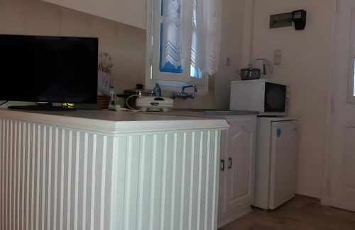 Panormos Apartamento | Apartamento 'Studio 1' con vistas a la montaña, Wi-Fi y aire acondicionado