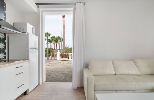 Parque Natural Breña y Marismas de Barbate Apartamento | Apartamento 'Suite 5 In Natural Park' con piscina compartida, Wi-Fi y aire acondicionado