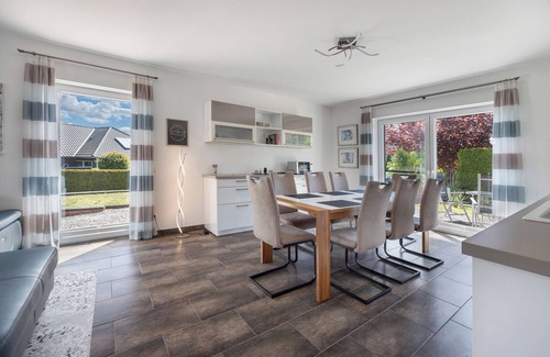 Beckdorf Apartamento | Apartamento 'Sunny' con terraza privada, jardín privado y Wi-Fi