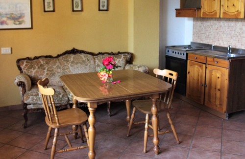 Salussola Otro | Apartamento rodeado de vegetación en la Fattoria delle Rose