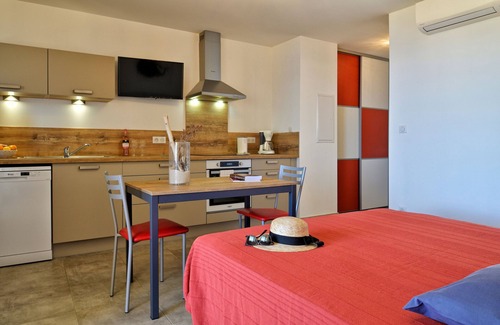 Tiuccia Apartamento | Apartamento-T2 - 2 personnes-Baño privado con ducha