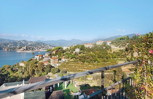 Zoagli Apartamento | Apartamento 'Terrazza Oriana' con vistas al mar y Wi-Fi