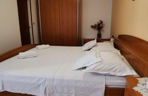 Brna Apartamento | Apartment Tina - One Bedroom Apartment with Terrace
