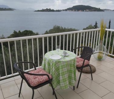 Lumbarda Apartamento | Apartment Tinka +