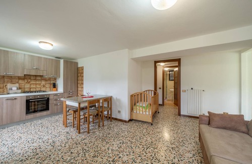 Castelveccana Apartamento | Apartamento Tondo by Interhome