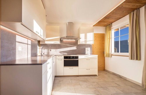 Terento Apartamento | Apartamento "Treyer 8 Romantica" con vistas a la montaña, Wi-Fi, terraza y jardín
