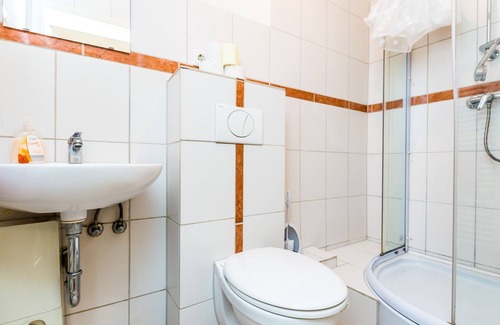 Troisdorf Apartamento | Vrbo Property