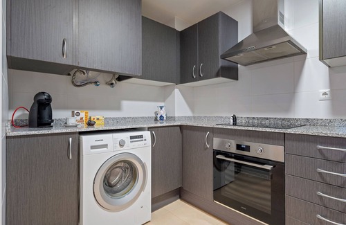Sant Jaume d'Enveja Apartamento | Apartamento 'Viudelta' con vistas a la montaña, piscina privada, aire acondicionado y Wi-Fi