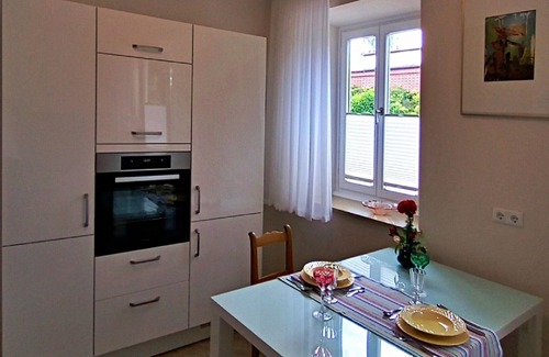 Teisendorf Apartamento | Apartamento 'Villa Karlsbach' con vistas a la montaña, jardín compartido y Wi-Fi