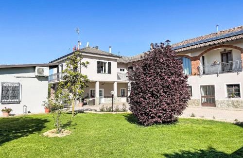 Castell'Alfero Apartamento | Apartment Viola by Interhome