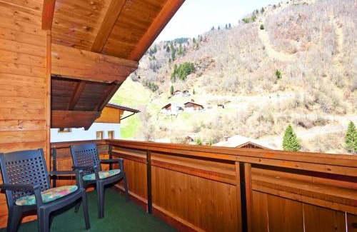 See Apartamento | Apartment Voräule by Interhome